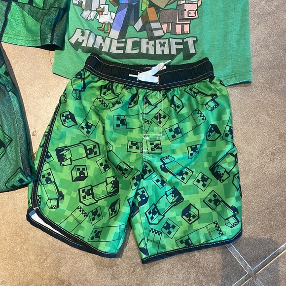 Mine Craft Boys Bundle! Size 4/5 - Picture 2 of 5